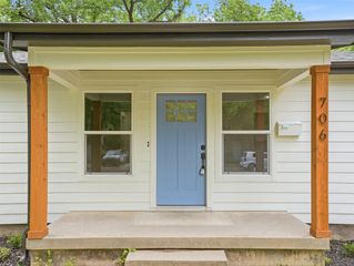 706 Emery Street, Denton, TX 76201