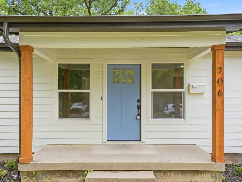 706 Emery Street, Denton, TX 76201