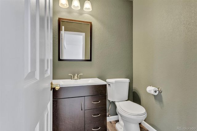 22245 E Glasgow Place, Aurora, CO 80016