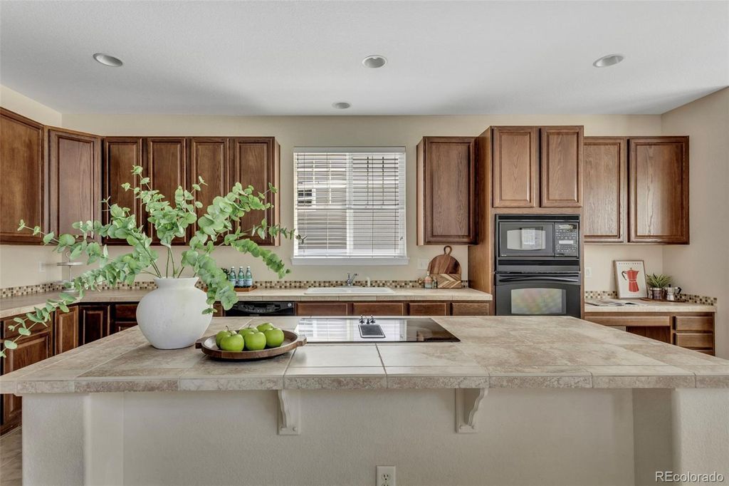 22245 E Glasgow Place, Aurora, CO 80016