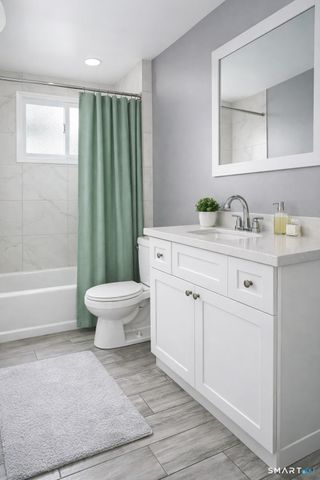 587 Brooks Street !st floor, Bridgeport, CT 06608