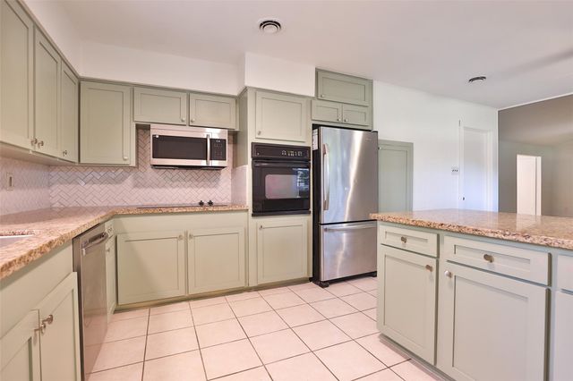 606 Venice Street, Sugar Land, TX 77478