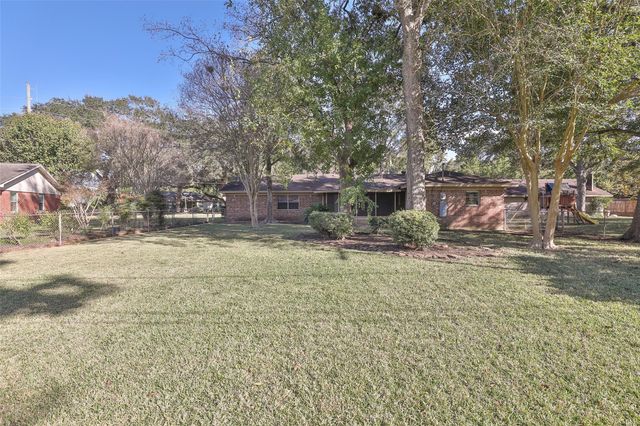 606 Venice Street, Sugar Land, TX 77478