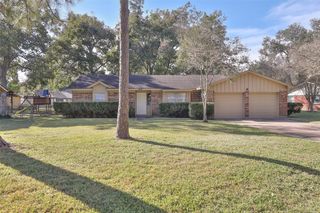 606 Venice Street, Sugar Land, TX 77478