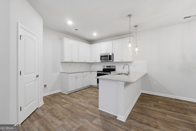 3672 PARKWAY JAMES Drive, Snellville, GA 30039