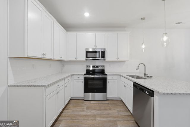 3672 PARKWAY JAMES Drive, Snellville, GA 30039