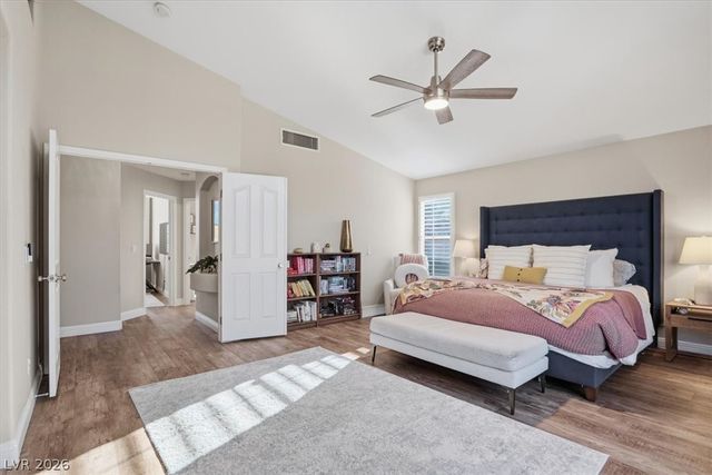 10240 Glen Ora Avenue, Las Vegas, NV 89134