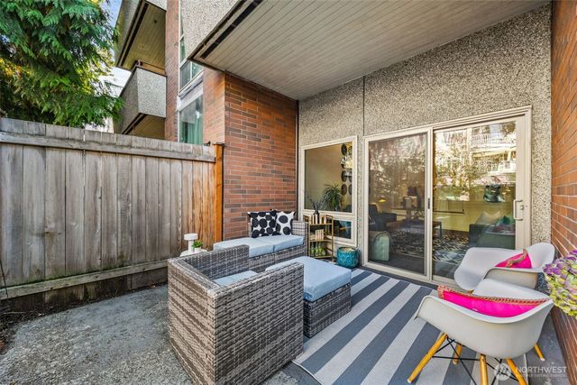 2301 NE 65th Street #202, Seattle, WA 98115