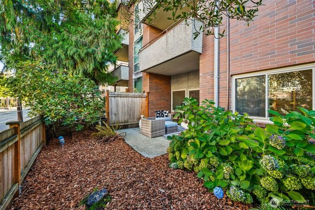 2301 NE 65th Street #202, Seattle, WA 98115