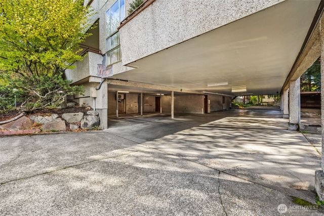 2301 NE 65th Street #202, Seattle, WA 98115