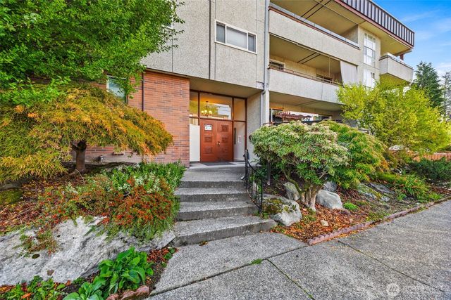 2301 NE 65th Street #202, Seattle, WA 98115