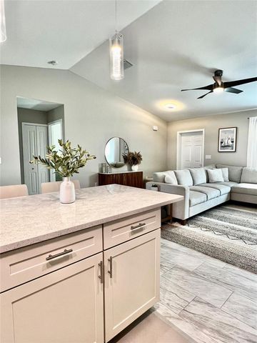 1194 S LASSONDE, North Port, FL 34288