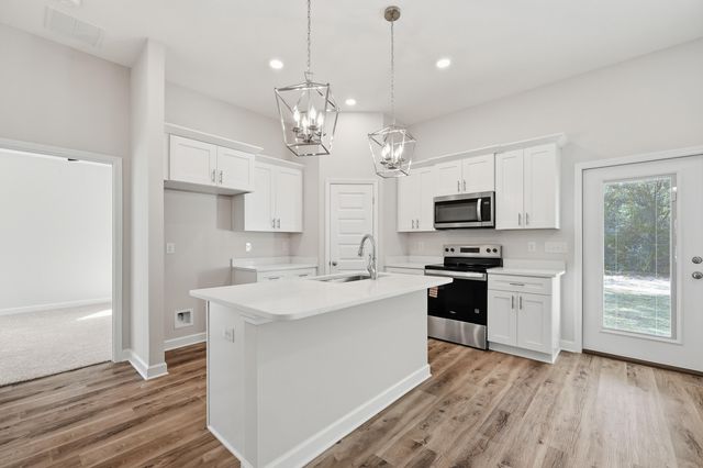 6116 Clover Street, Crestview, FL 32539