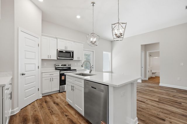 6116 Clover Street, Crestview, FL 32539