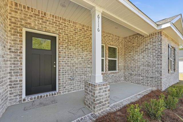 6116 Clover Street, Crestview, FL 32539