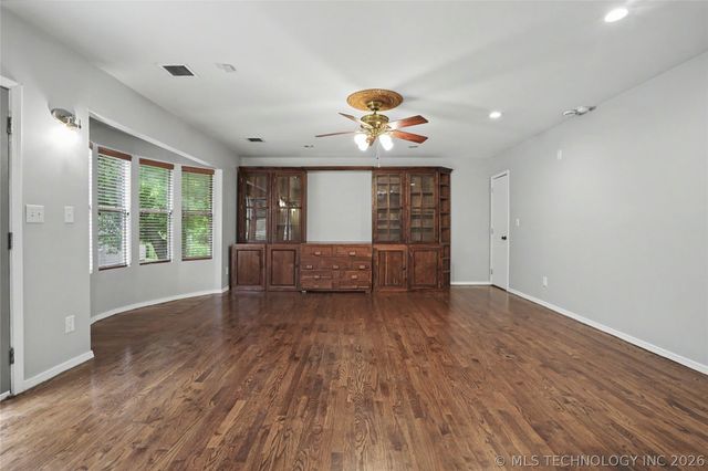 630 S 105th East Place, Tulsa, OK 74128
