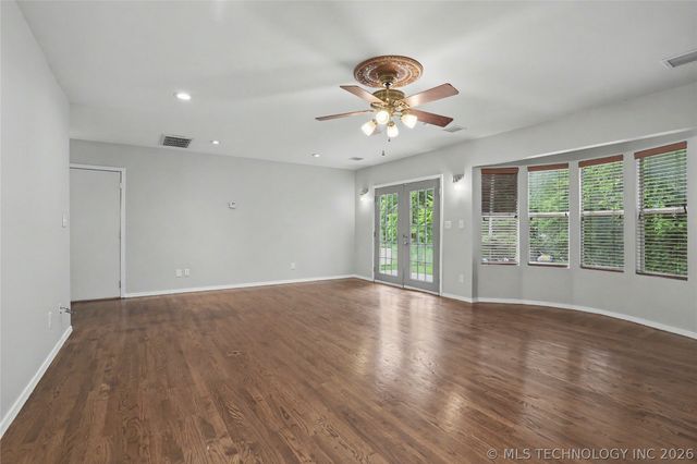 630 S 105th East Place, Tulsa, OK 74128