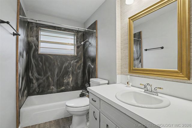 630 S 105th East Place, Tulsa, OK 74128