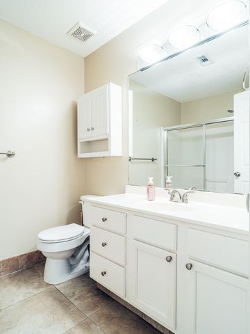 7 Claypole Lane, Bella Vista, AR 72715