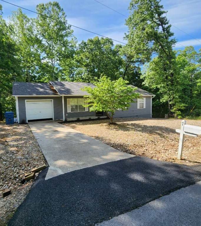 7 Claypole Lane, Bella Vista, AR 72715