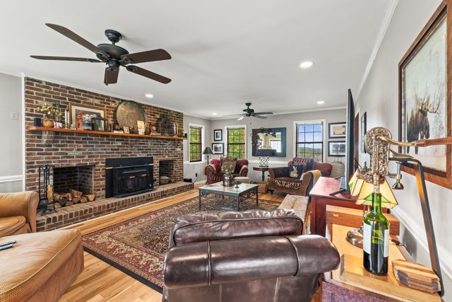 2370 Pulaski Hwy, Fayetteville, TN 37334