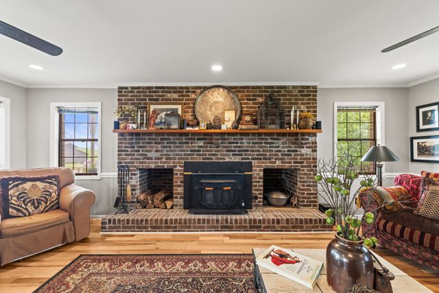 2370 Pulaski Hwy, Fayetteville, TN 37334