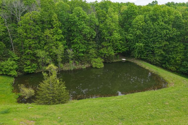 2370 Pulaski Hwy, Fayetteville, TN 37334