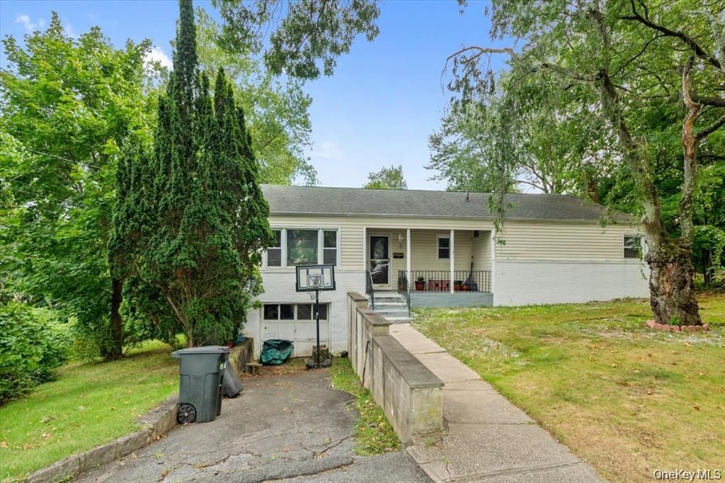 101 Cresthill Road, Yonkers, NY 10710 — photo 2