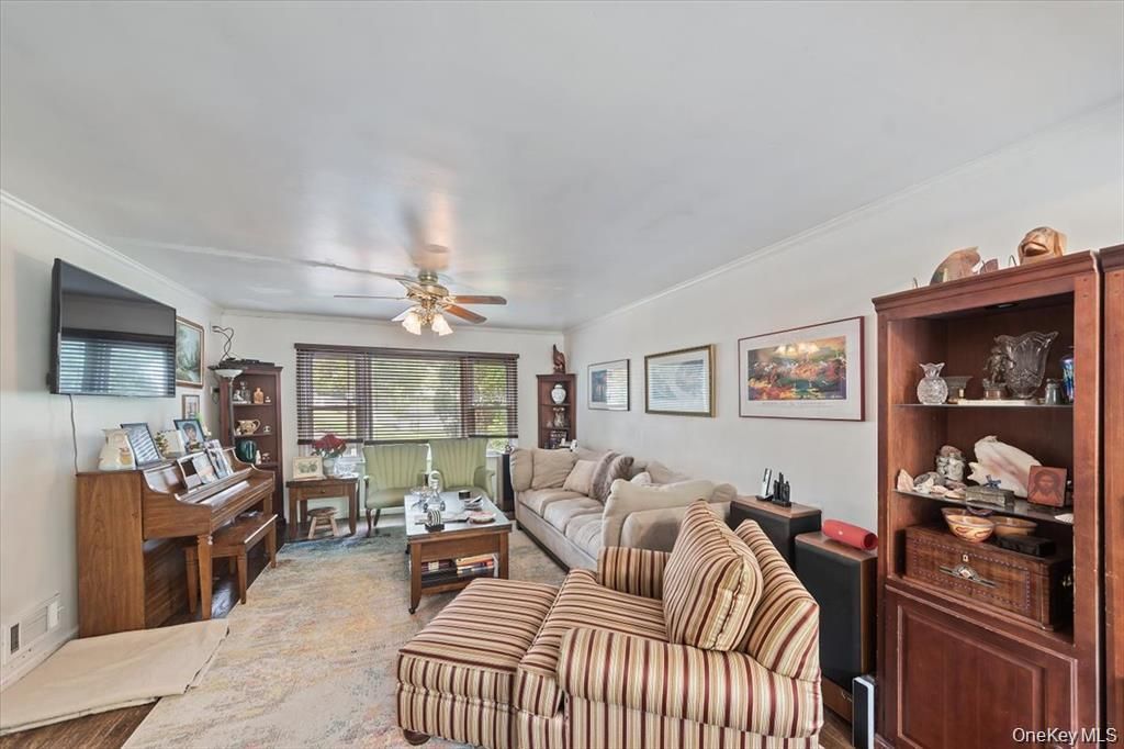 101 Cresthill Road, Yonkers, NY 10710 — photo 4
