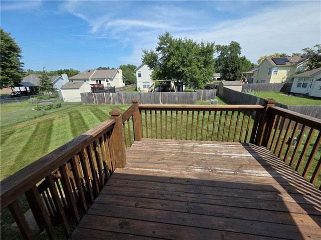 404 Blue Grass Drive, Raymore, MO 64083