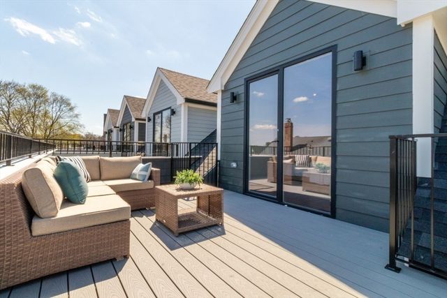 15 Tanglewood D, Boston, MA 02124