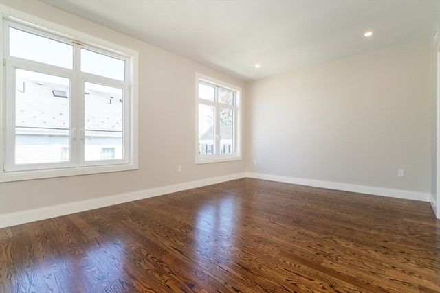 15 Tanglewood D, Boston, MA 02124