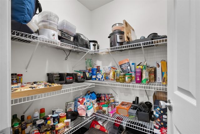 1630 Tea Pond Court, Vicksburg, MI 49097