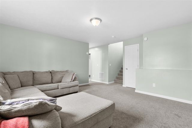 1630 Tea Pond Court, Vicksburg, MI 49097