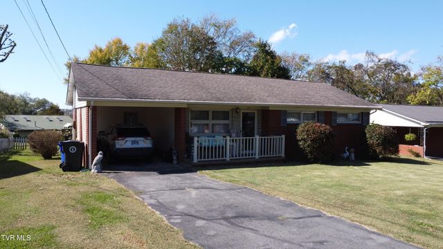 216 Laurel Street, Morristown, TN 37813