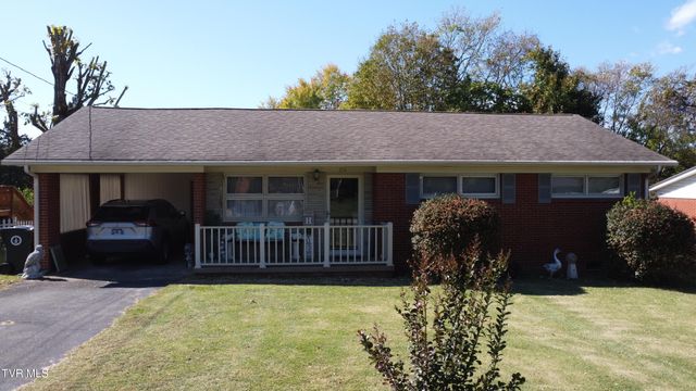 216 Laurel Street, Morristown, TN 37813