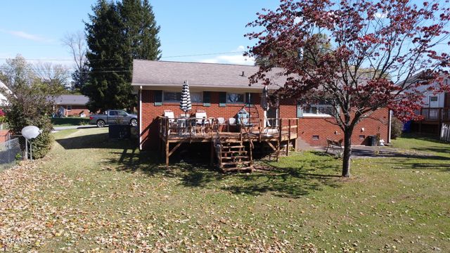 216 Laurel Street, Morristown, TN 37813