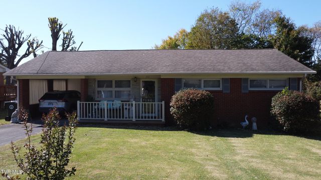 216 Laurel Street, Morristown, TN 37813