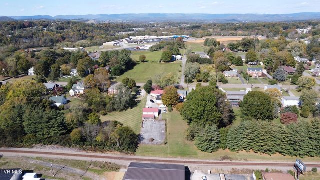 216 Laurel Street, Morristown, TN 37813