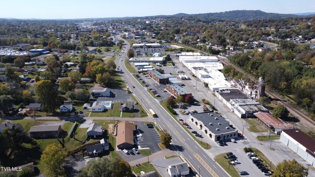 216 Laurel Street, Morristown, TN 37813