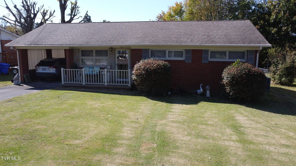216 Laurel Street, Morristown, TN 37813