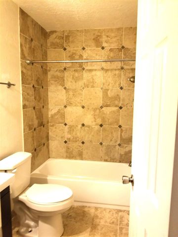 13031 Ambrose Street, Houston, TX 77045