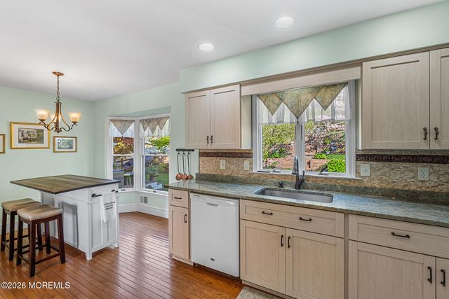 213 Woodberry Drive, Toms River, NJ 08753