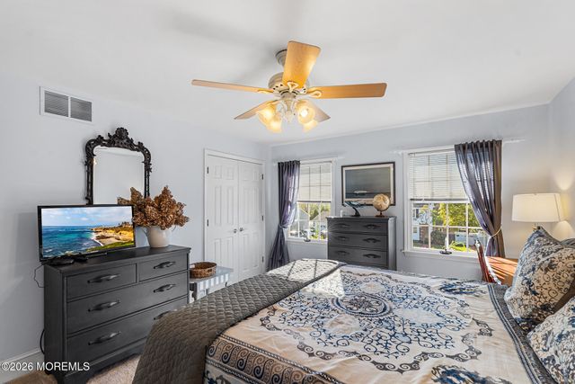 213 Woodberry Drive, Toms River, NJ 08753