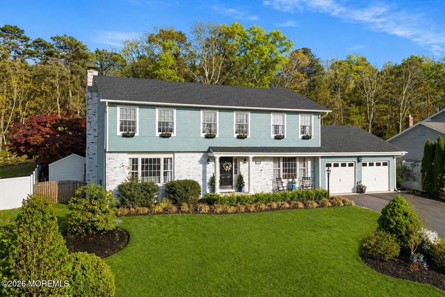 213 Woodberry Drive, Toms River, NJ 08753
