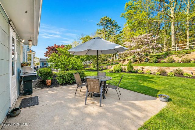 213 Woodberry Drive, Toms River, NJ 08753