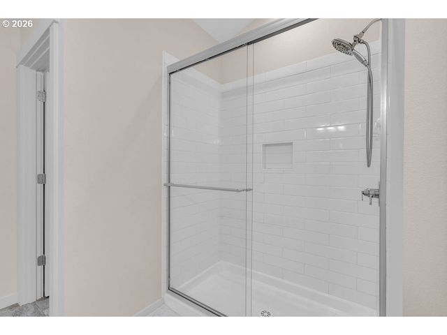 6411 Se 94TH Ave, Portland, OR 97266