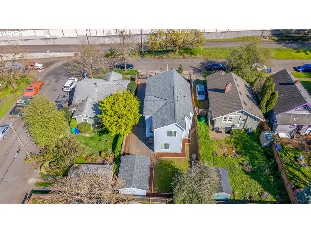 6411 Se 94TH Ave, Portland, OR 97266