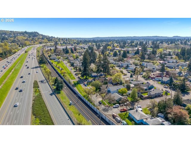 6411 Se 94TH Ave, Portland, OR 97266