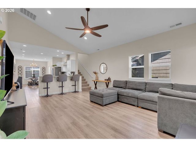 6411 Se 94TH Ave, Portland, OR 97266